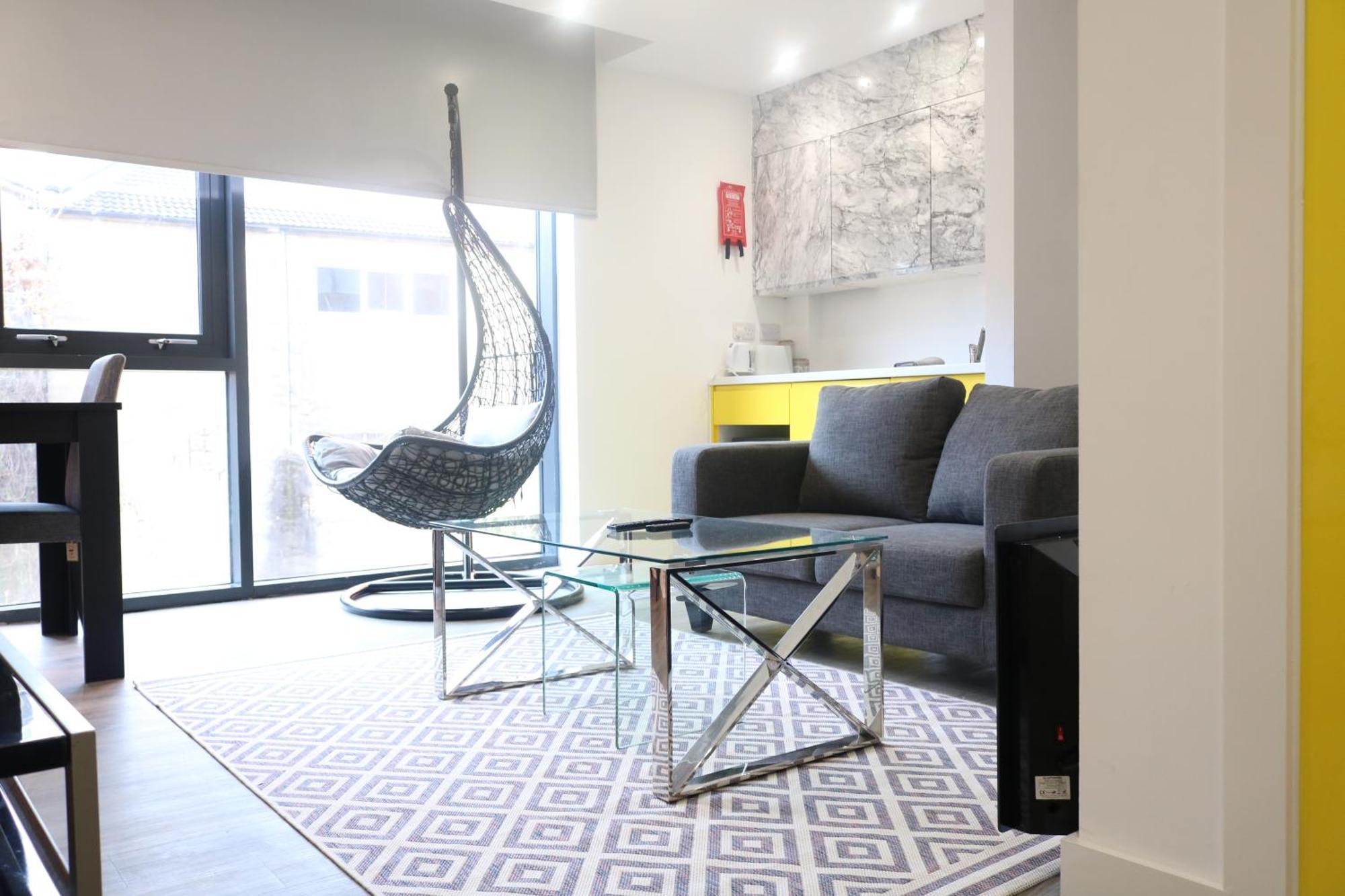 Avo Apartments: Serviced Short Lets with Free WiFi in South Yorkshire Sheffield Room photo