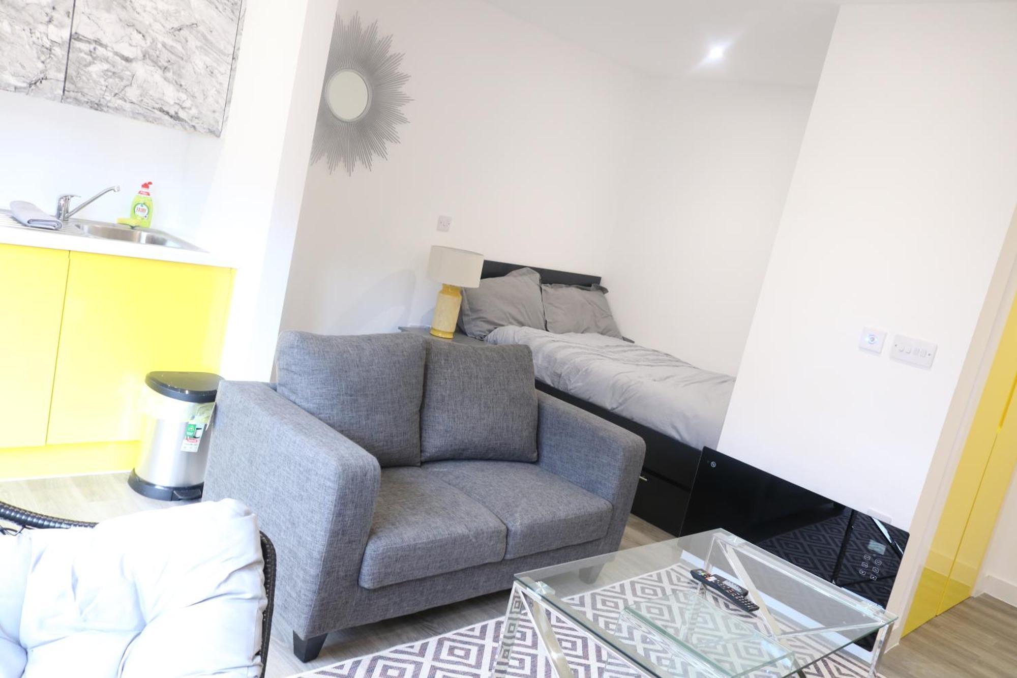 Avo Apartments: Serviced Short Lets with Free WiFi in South Yorkshire Sheffield Room photo